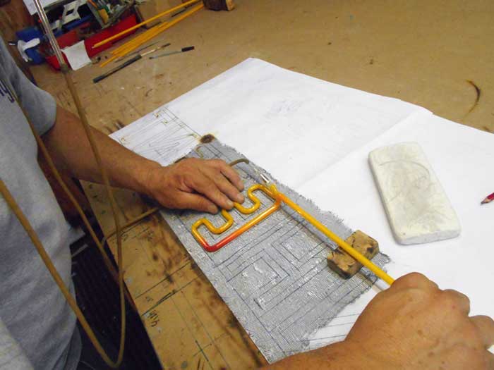 making-a-neon-sign-creating-a-pattern.jpg